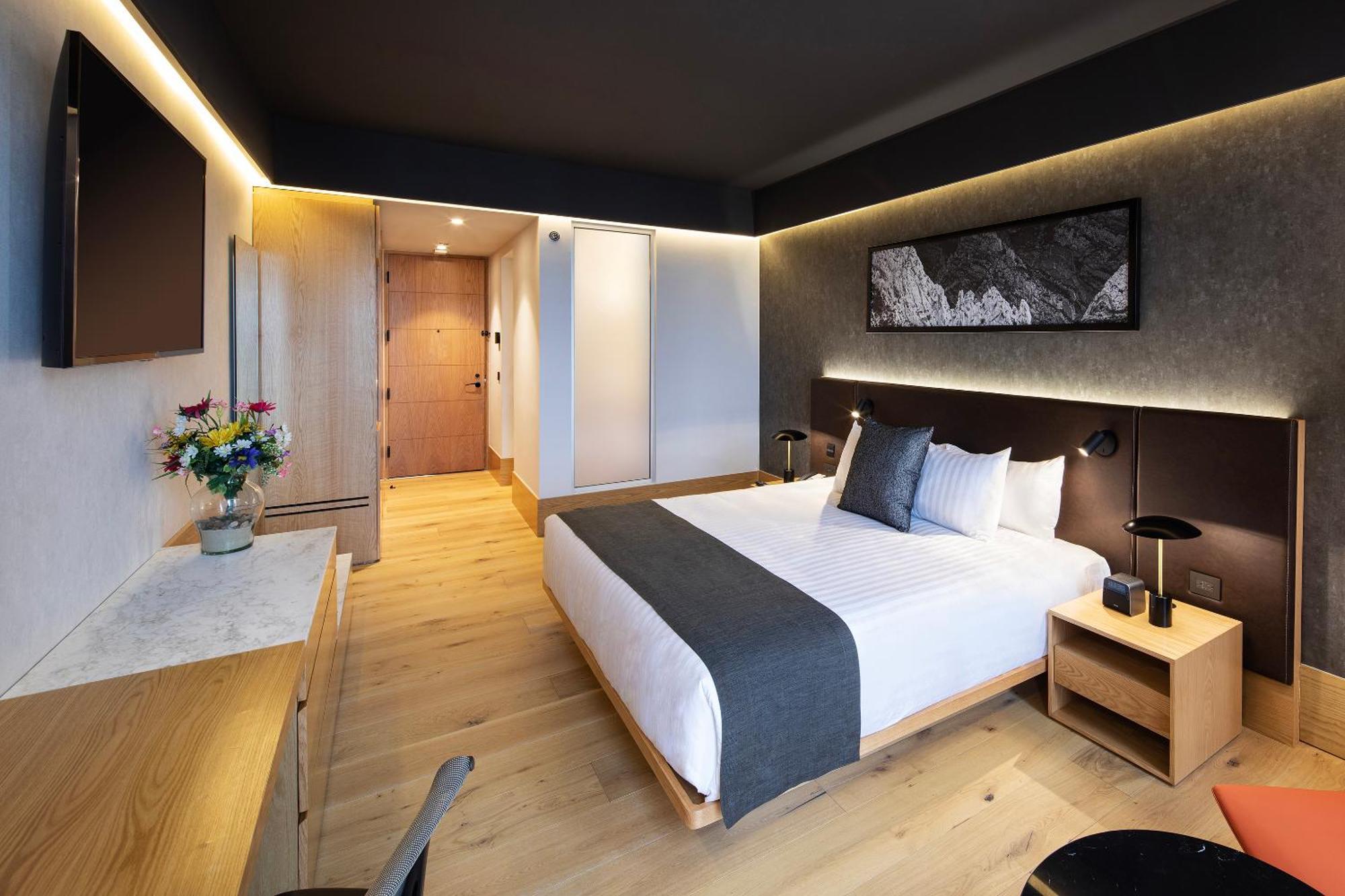 Hotel Galeria Plaza Monterrey Exterior foto A room at the hotel